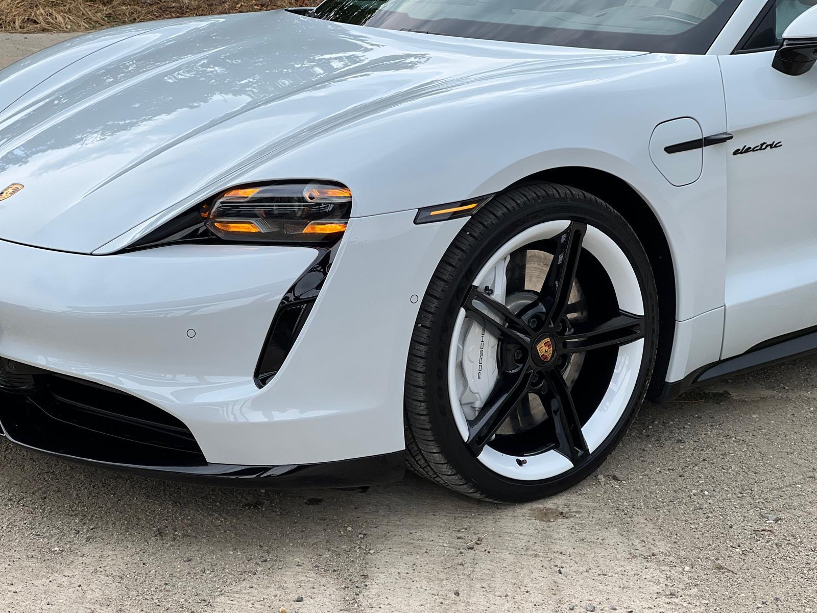 PORSCHE TAYCAN 4S — 5/7
